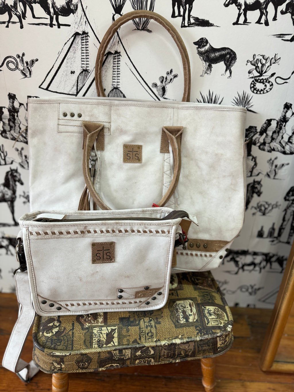 STS Cremello all in one tote